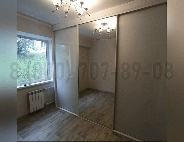 Шкаф со стеклом в Дмитрове